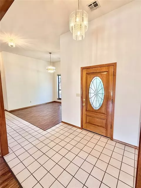 Entry Way - 2912 Learly Ln, Altus, OK 73521 photo 1 of 1