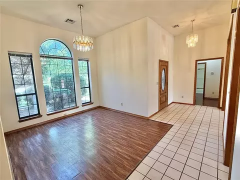 Living - 2912 Learly Ln, Altus, OK 73521 photo 1 of 5