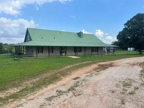 16306 E Gaddy Rd, Shawnee, OK 74801