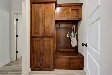 Entry Way - 2133 E Sooner Rd, Tuttle, OK 73089 photo 8 of 8