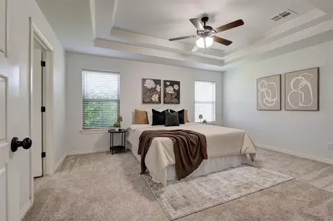 Bedroom - 2133 E Sooner Rd, Tuttle, OK 73089 photo 1 of 8