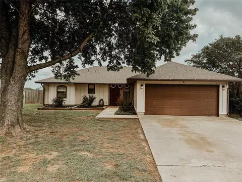 610 SE 7th St, Lexington, OK 73051