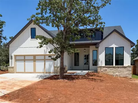 3349 Bourgogne St, Edmond, OK 73034