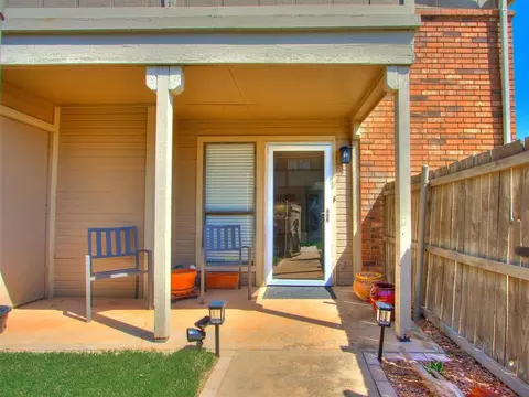 11417 Springhollow Rd, Oklahoma City, OK 73120