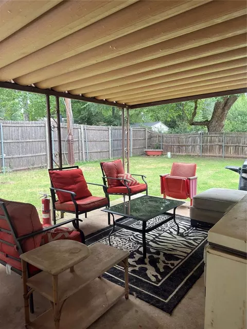 1515 Lindale Cir, Norman, OK 73069