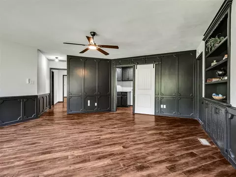 Living - 1 Horseshoe Ln, Mcloud, OK 74851 photo 7 of 7
