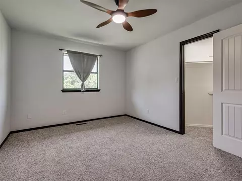 Bedroom - 1 Horseshoe Ln, Mcloud, OK 74851 photo 5 of 6