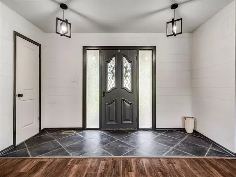 Entry Way - 1 Horseshoe Ln, Mcloud, OK 74851 photo 1 of 1