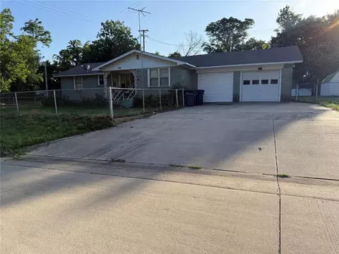 218 S Ruth Ave, Shawnee, OK 74801