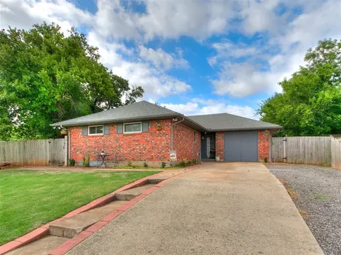 3200 Birch Ln, Edmond, OK 73034