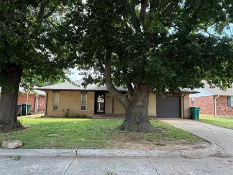 13925 Jeffery Dr, Edmond, OK 73013