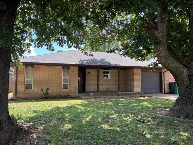 13925 Jeffery Dr, Edmond, OK 73013