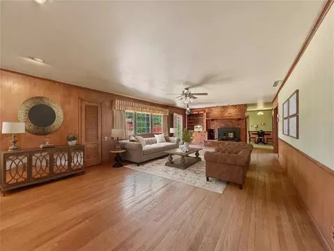 1404 Rinehart Dr, El Reno, OK 73036