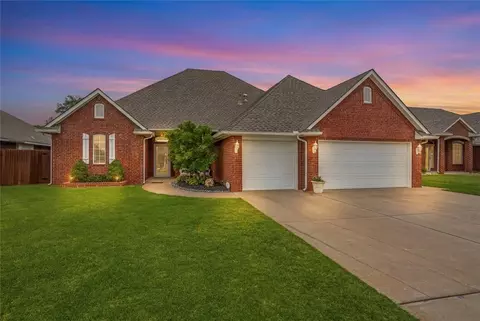 125 SW 69th Ct, Oklahoma City, OK 73139