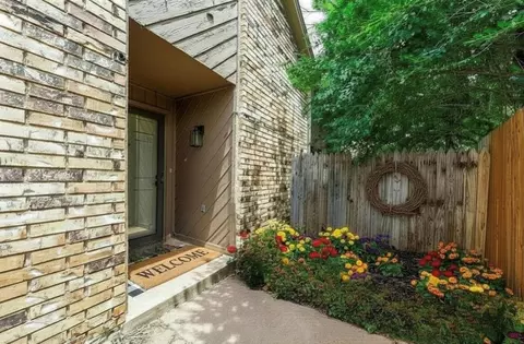 1030 Pruett Dr, Edmond, OK 73003