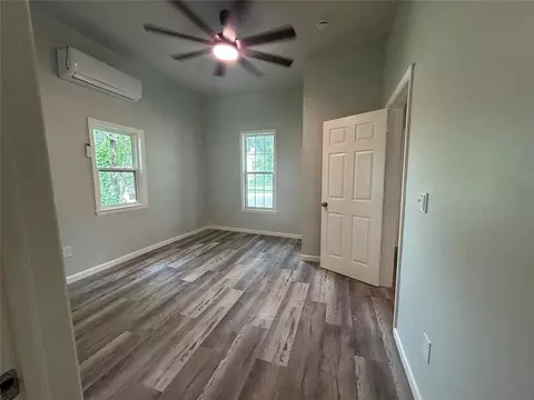 Bedroom - 605 E Harrison Ave, Guthrie, OK 73044 photo 2 of 3