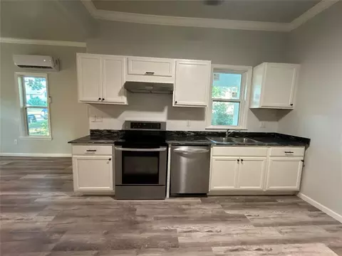 Kitchen - 605 E Harrison Ave, Guthrie, OK 73044 photo 1 of 2