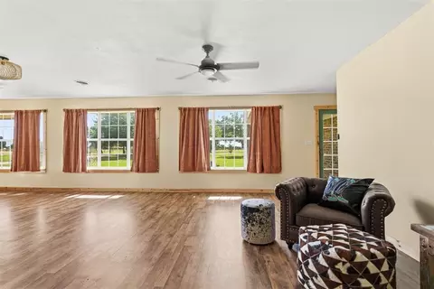 Living - 1014 State Highway 89 Hwy, Ringling, OK 73456 photo 1 of 4