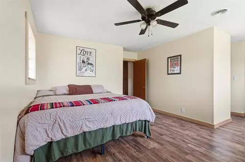 Bedroom - 1014 State Highway 89 Hwy, Ringling, OK 73456 photo 3 of 8
