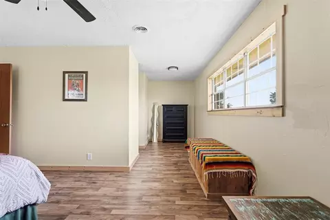 Bedroom - 1014 State Highway 89 Hwy, Ringling, OK 73456 photo 4 of 8