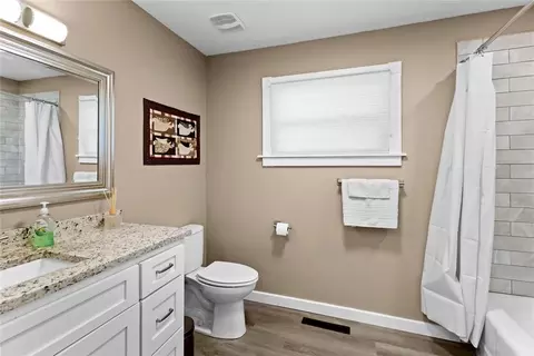 Bath - 604 SW 3rd St, Checotah, OK 74426 photo 1 of 5