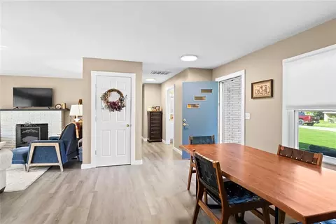 Entry Way - 604 SW 3rd St, Checotah, OK 74426 photo 1 of 4