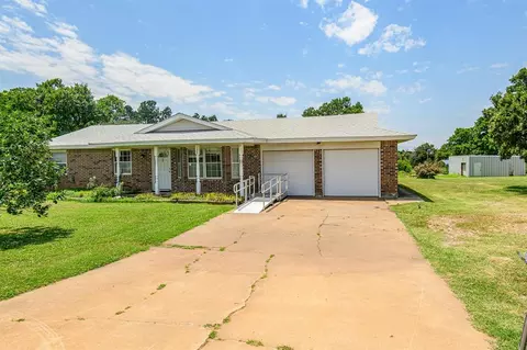 1383 N Peebly Rd, Choctaw, OK 73020