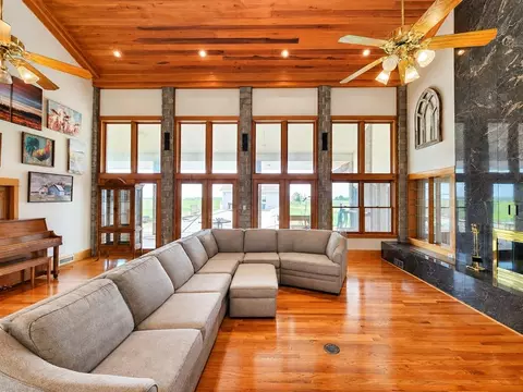 Living - 46069 County Street 2630 St, Apache, OK 73006 photo 4 of 9