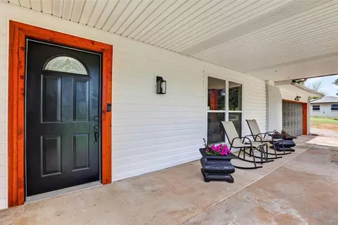 Exterior - 124 Pickard Dr, Mcloud, OK 74851 photo 5 of 11