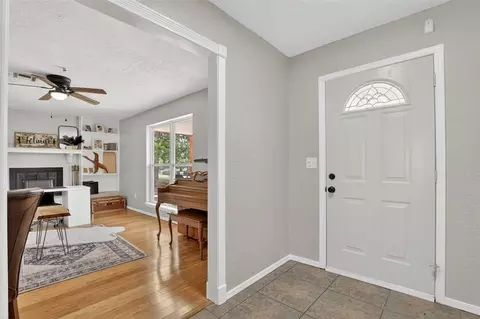 Entry Way - 124 Pickard Dr, Mcloud, OK 74851 photo 1 of 1