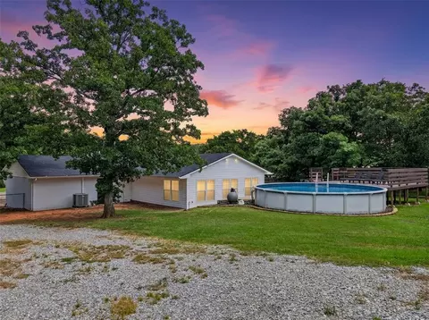 Exterior - 124 Pickard Dr, Mcloud, OK 74851 photo 11 of 11