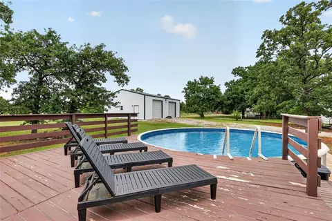 Exterior - 124 Pickard Dr, Mcloud, OK 74851 photo 8 of 11