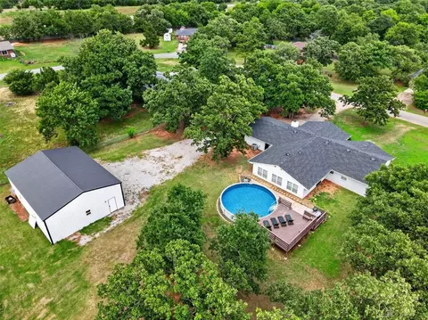 View/Area - 124 Pickard Dr, Mcloud, OK 74851 photo 3 of 4