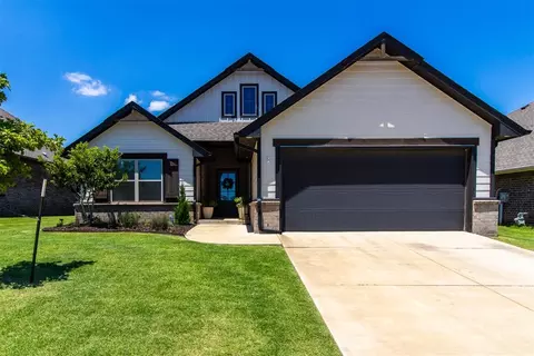9033 NW 118th St, Yukon, OK 73099