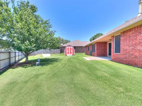 Exterior - 2403 E Headwind Dr, Purcell, OK 73080 photo 7 of 10