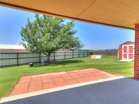 Exterior - 2403 E Headwind Dr, Purcell, OK 73080 photo 5 of 10