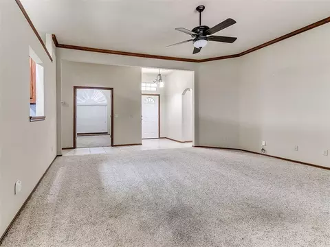Living - 2403 E Headwind Dr, Purcell, OK 73080 photo 8 of 9