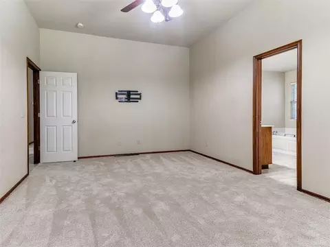 Bedroom - 2403 E Headwind Dr, Purcell, OK 73080 photo 2 of 4