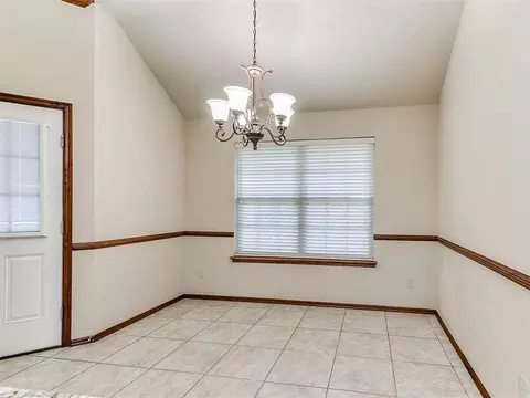 Dining - 2403 E Headwind Dr, Purcell, OK 73080 photo 2 of 2
