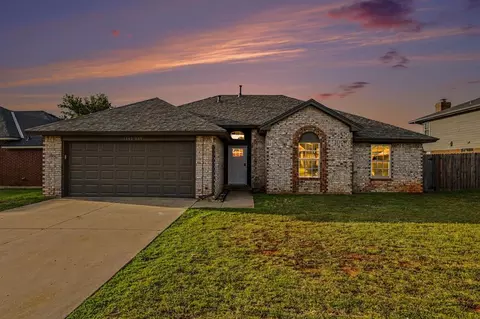 1161 Mcconnell Dr, Yukon, OK 73099