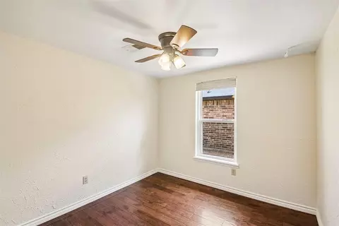 Bedroom - 2125 Goodrich Dr, Moore, OK 73170 photo 2 of 7