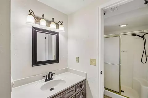 Bath - 2125 Goodrich Dr, Moore, OK 73170 photo 1 of 5