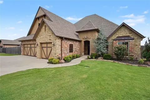 Exterior - 19917 Aaron Dr, Harrah, OK 73045 photo 2 of 5