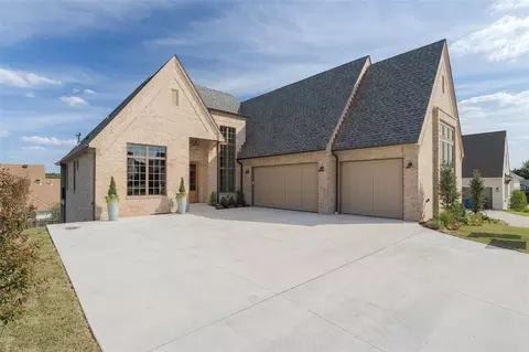 2816 Evening Stroll Dr, Edmond, OK 73034
