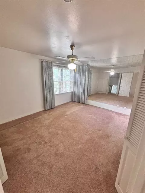 Bedroom - 516 Navajoe Rd, Altus, OK 73521 photo 1 of 3