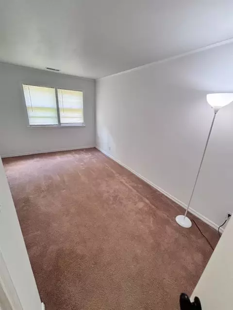 Bedroom - 516 Navajoe Rd, Altus, OK 73521 photo 3 of 3
