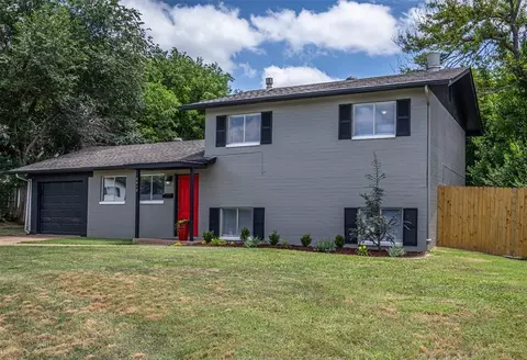 2412 Piccadilly Cir, Moore, OK 73160
