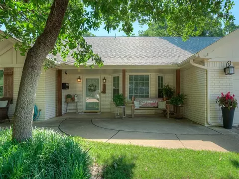 3104 N Briarwood Ave, Bethany, OK 73008
