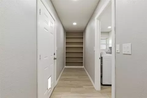Entry Way - 1637 Pecan Ave, Norman, OK 73072 photo 2 of 2