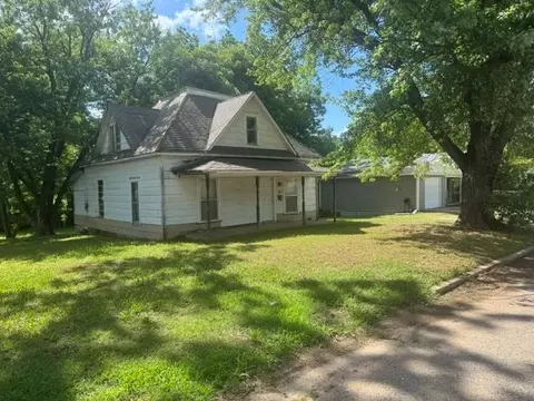 324 N Cleveland Ave, Shawnee, OK 74801